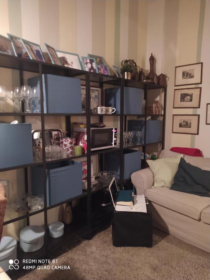 Room In Private Apartment Florenz Exterior foto