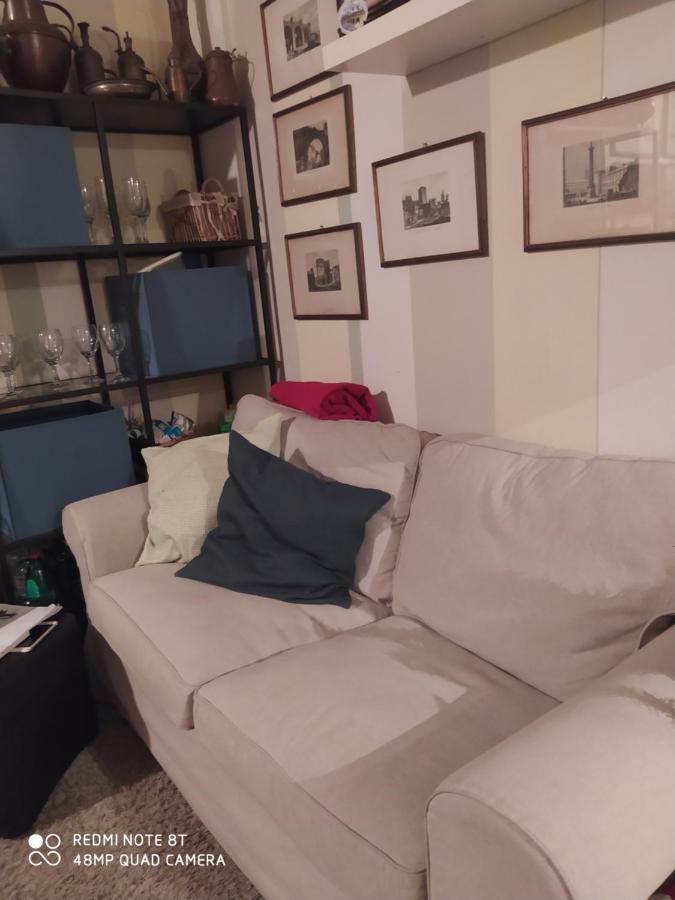 Room In Private Apartment Florenz Exterior foto